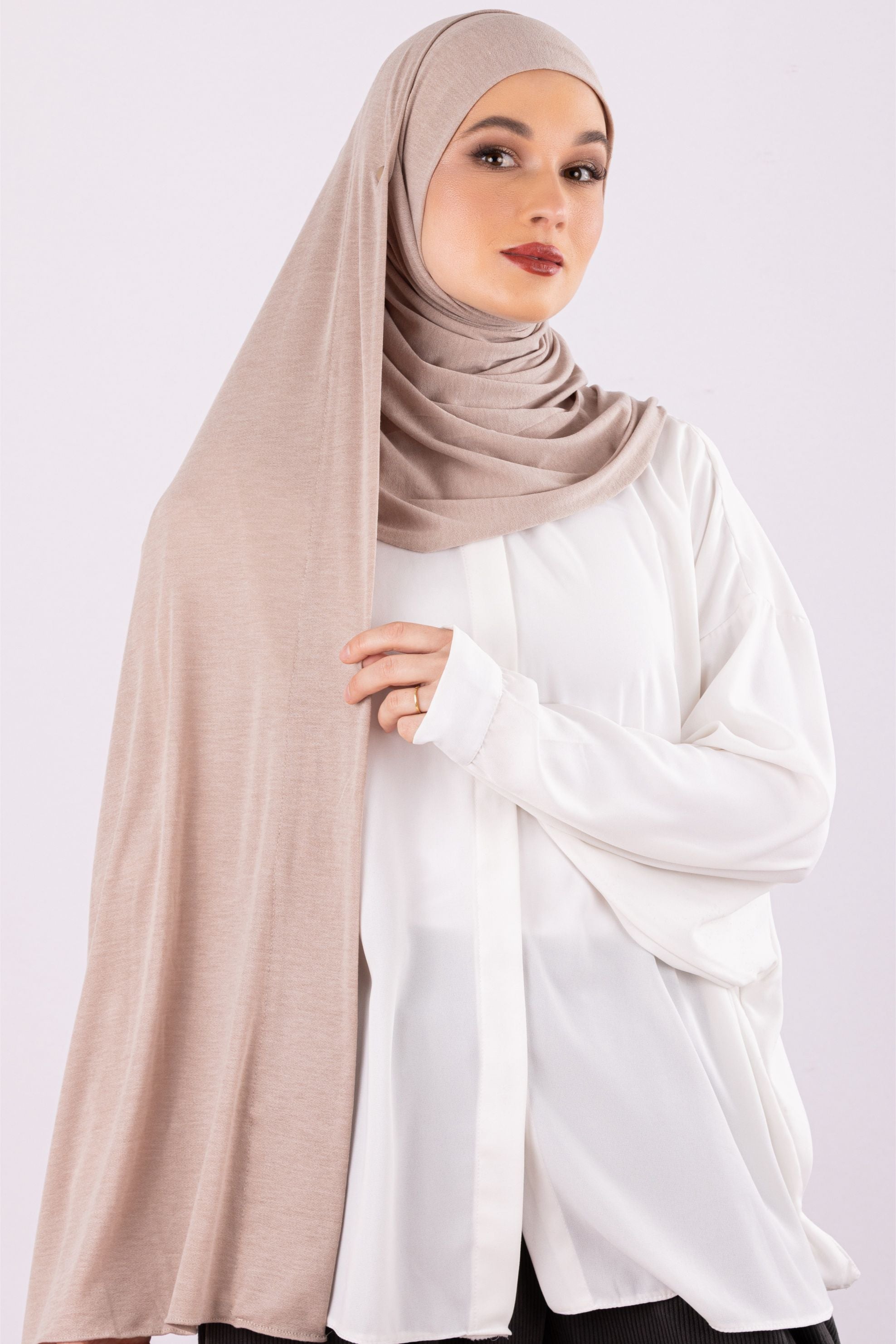 Easy To Wear Design | Moltte Signature Cotton | Creamy Beige