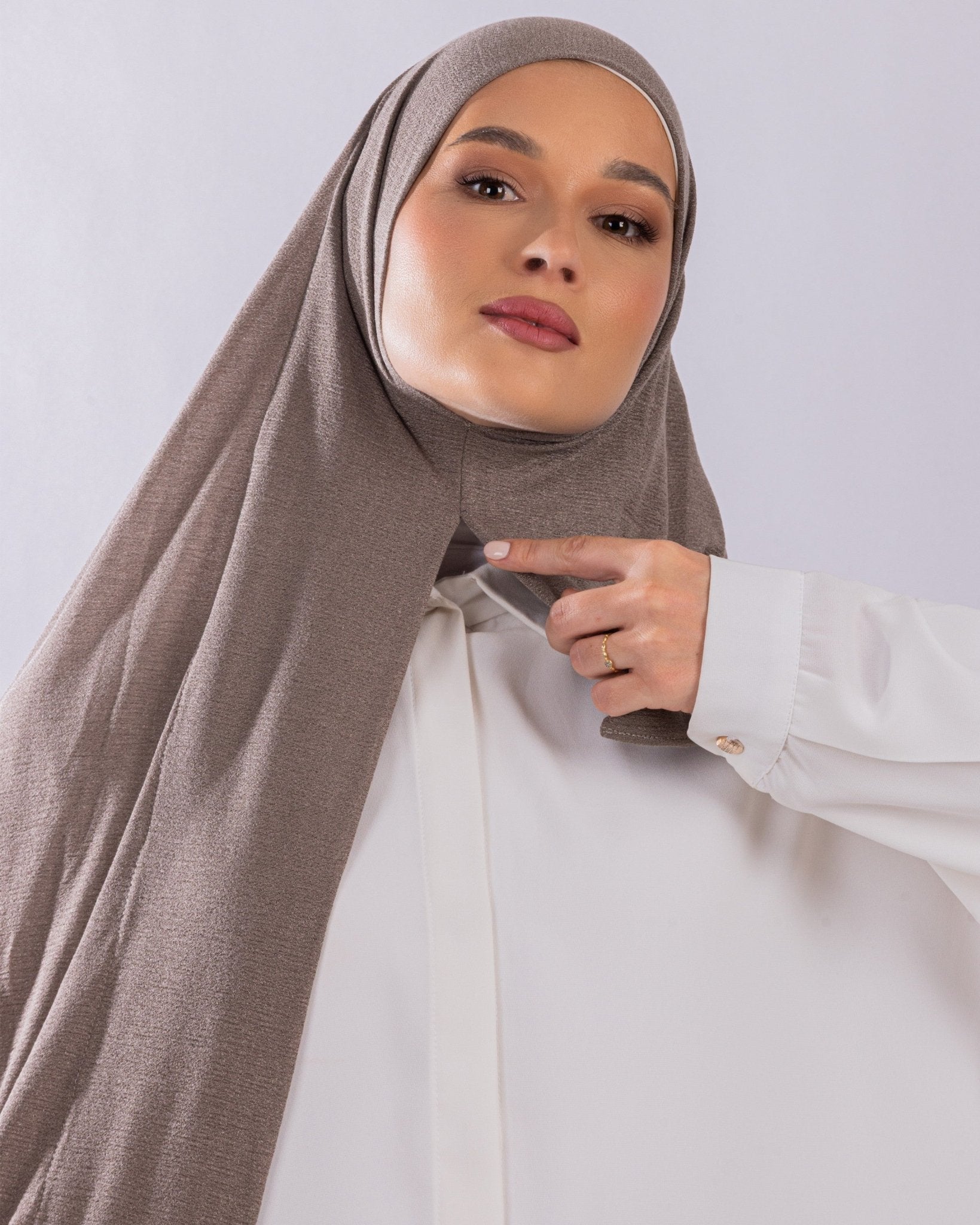 Easy To Wear Design | Malaysian Crush Cotton | Coffee Taupe - MOLTTE