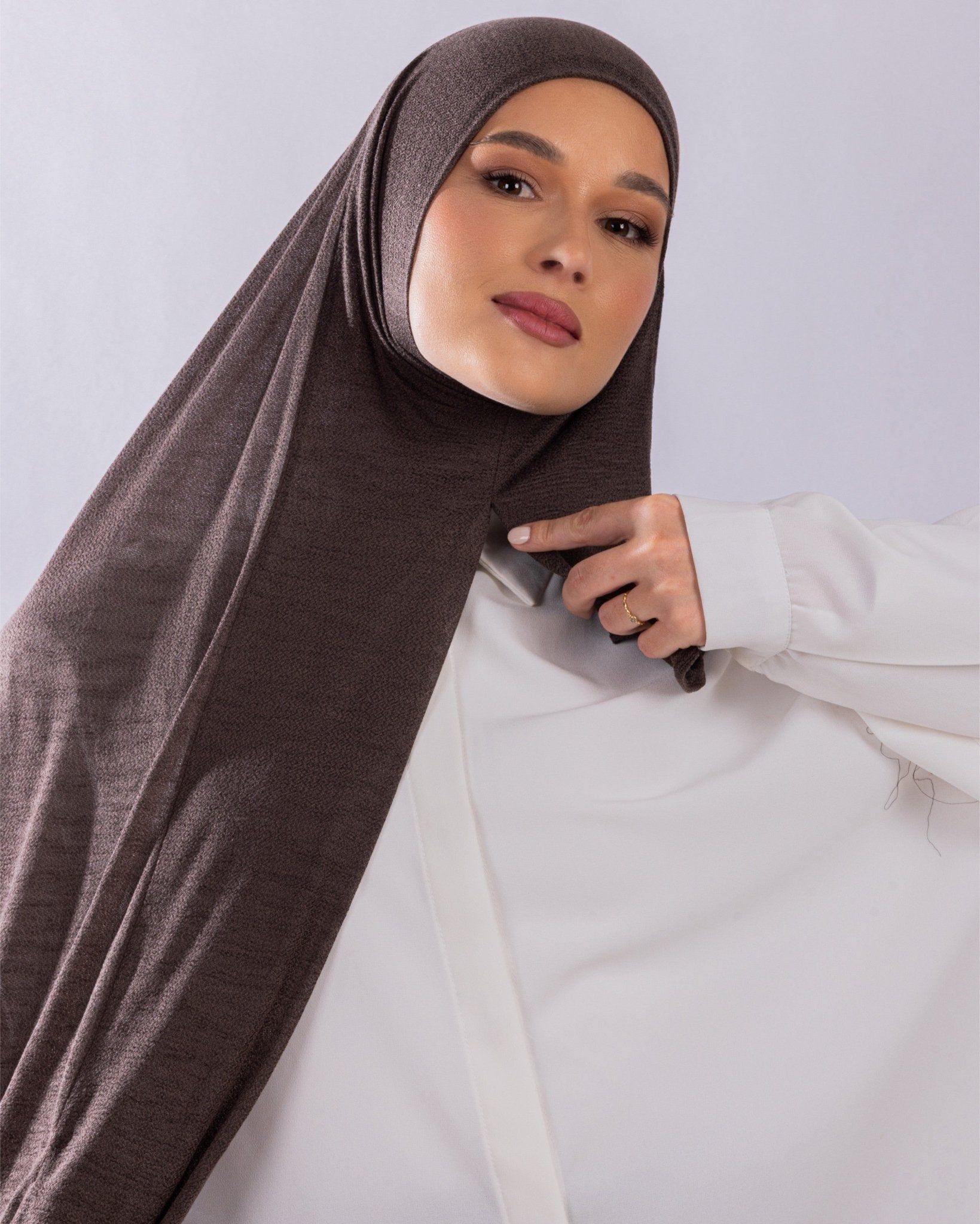 Easy To Wear Design | Malaysian Crush Cotton | Deep Coffee - MOLTTE