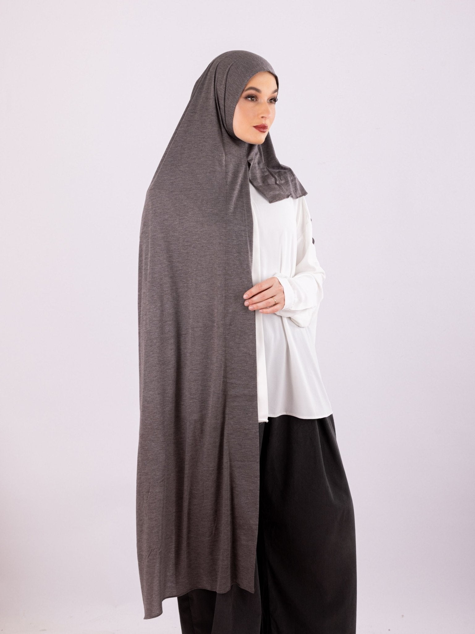 Easy To Wear Design | Moltte Signature Cotton | Grayish Taupe - MOLTTE