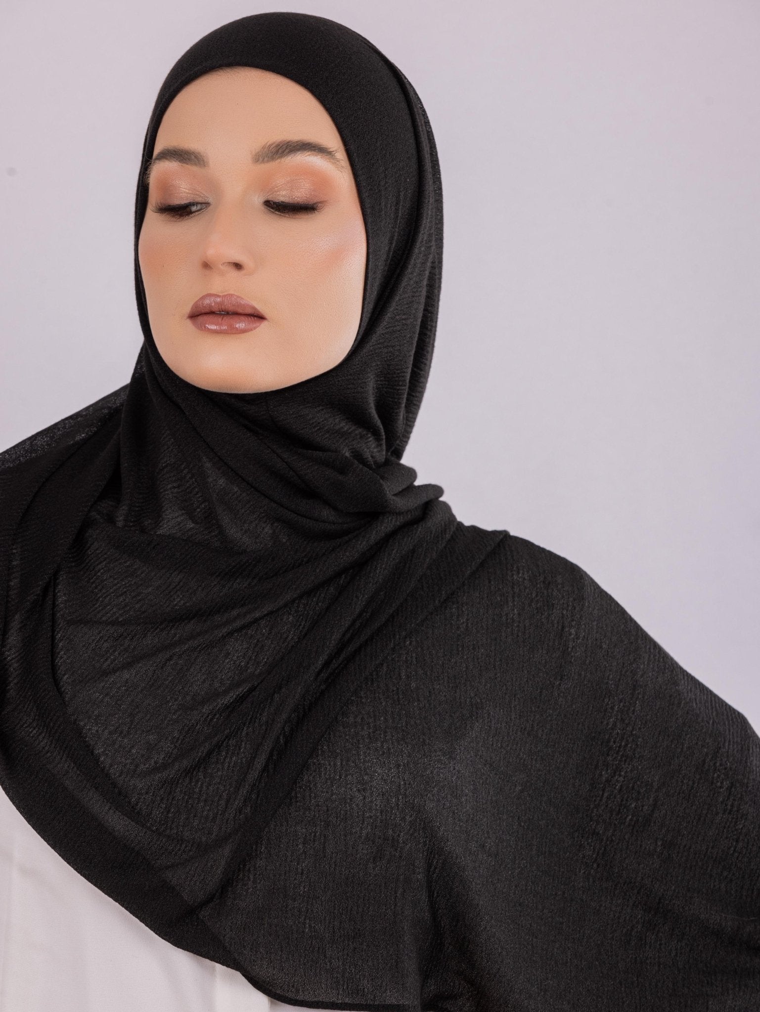 Easy To Wear Design | Malaysian Crush Cotton | Black - MOLTTE