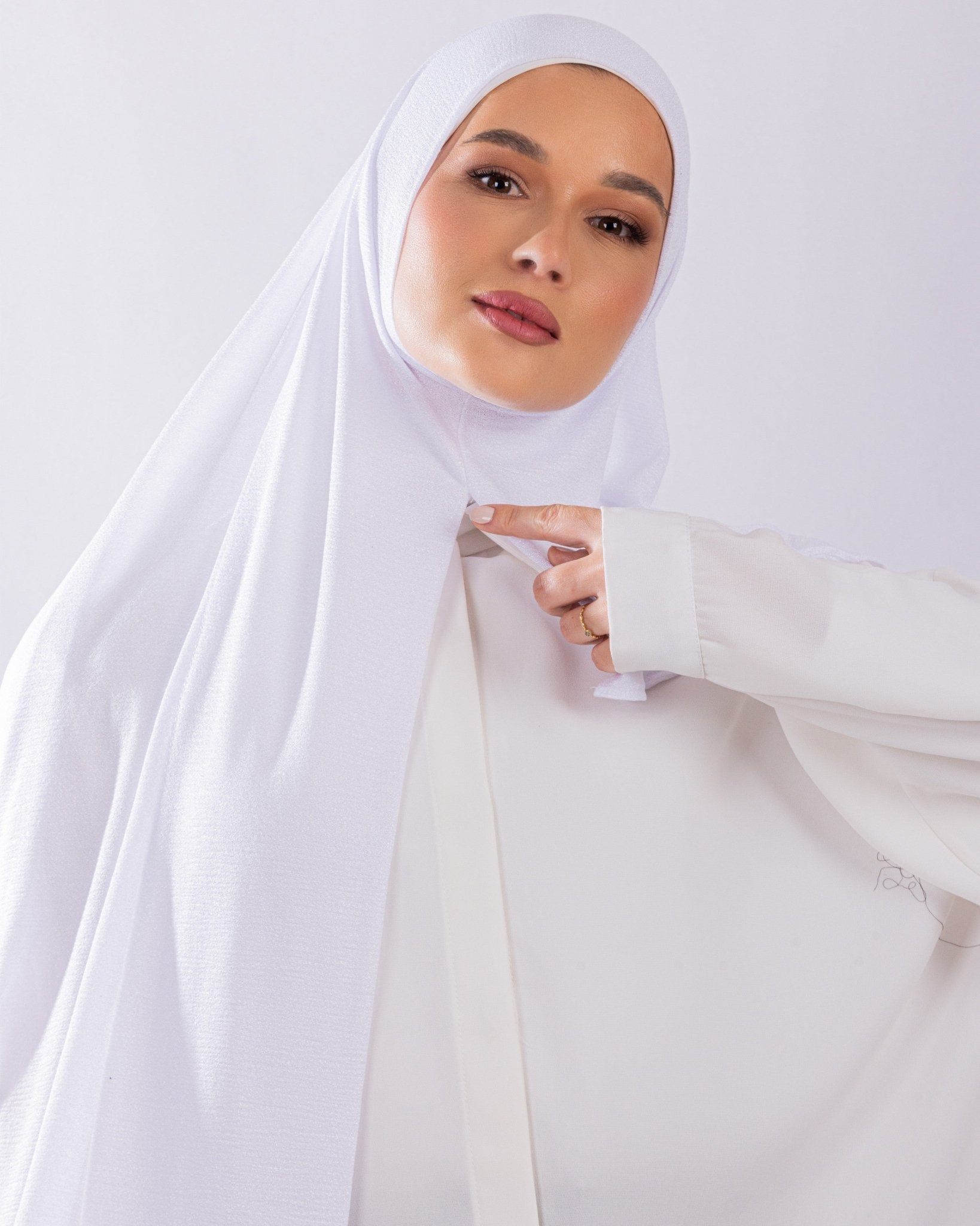 Easy To Wear Design | Malaysian Crush Cotton | White - MOLTTE