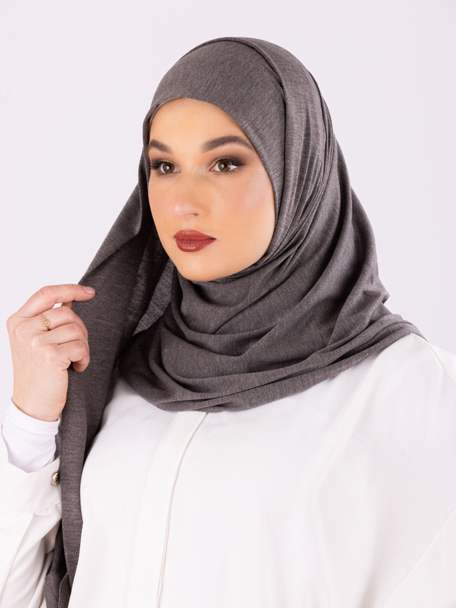 Easy To Wear Design | Moltte Signature Cotton | Grayish Taupe - MOLTTE