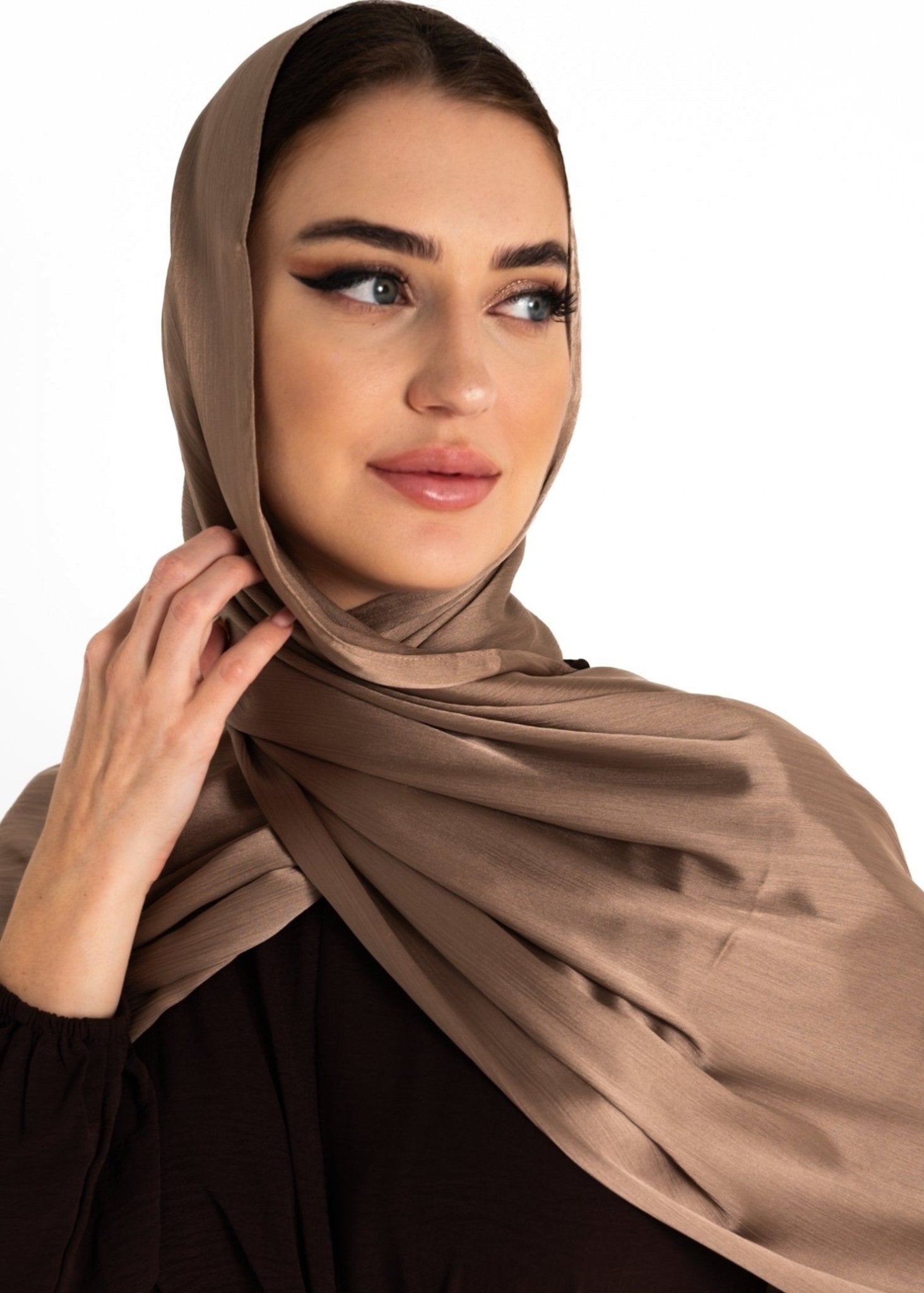 Premuim Crinkle Satin Hijab | Brown - MOLLTE