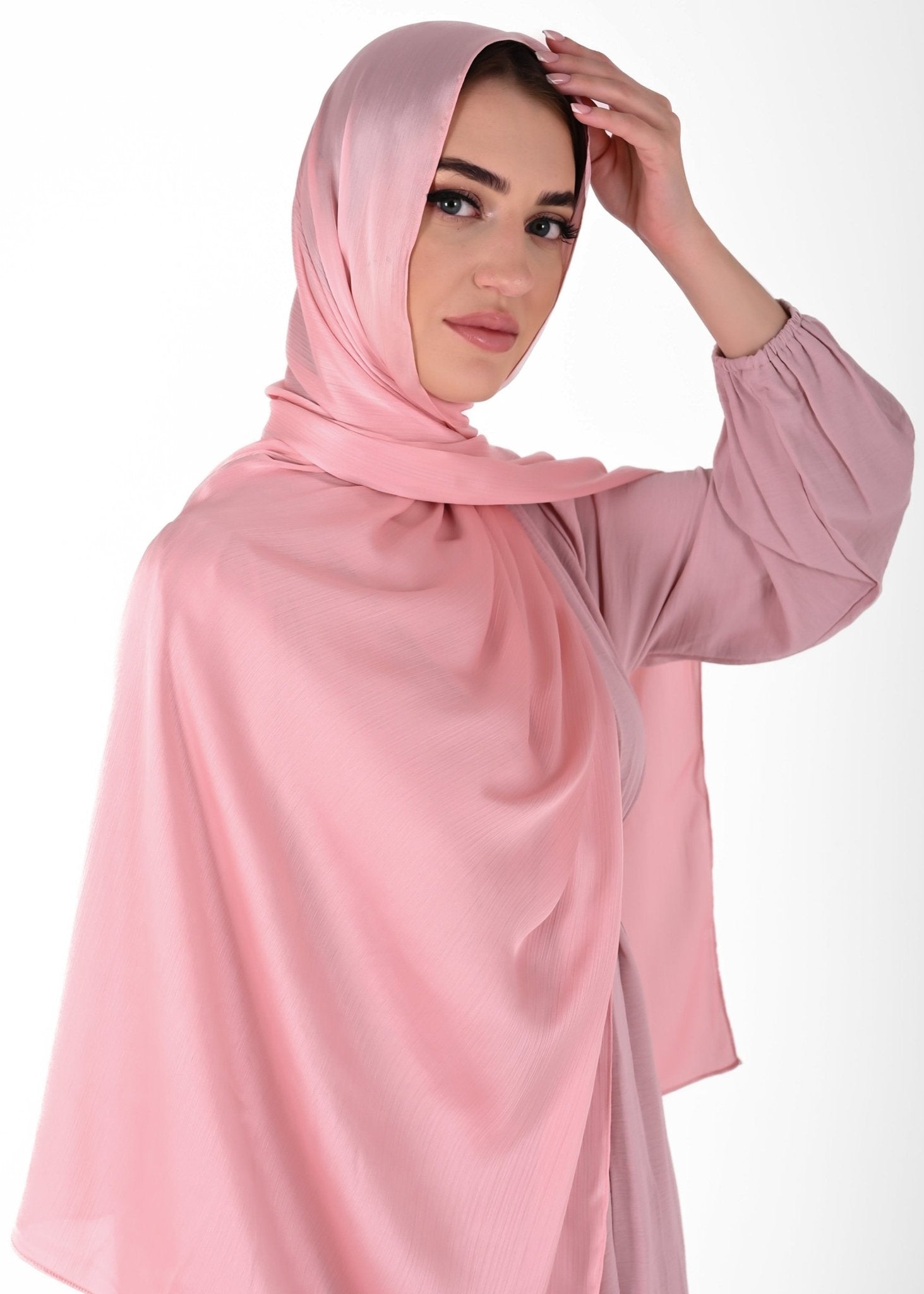 Premuim Crinkle Satin Hijab | Peachy pink - MOLLTE