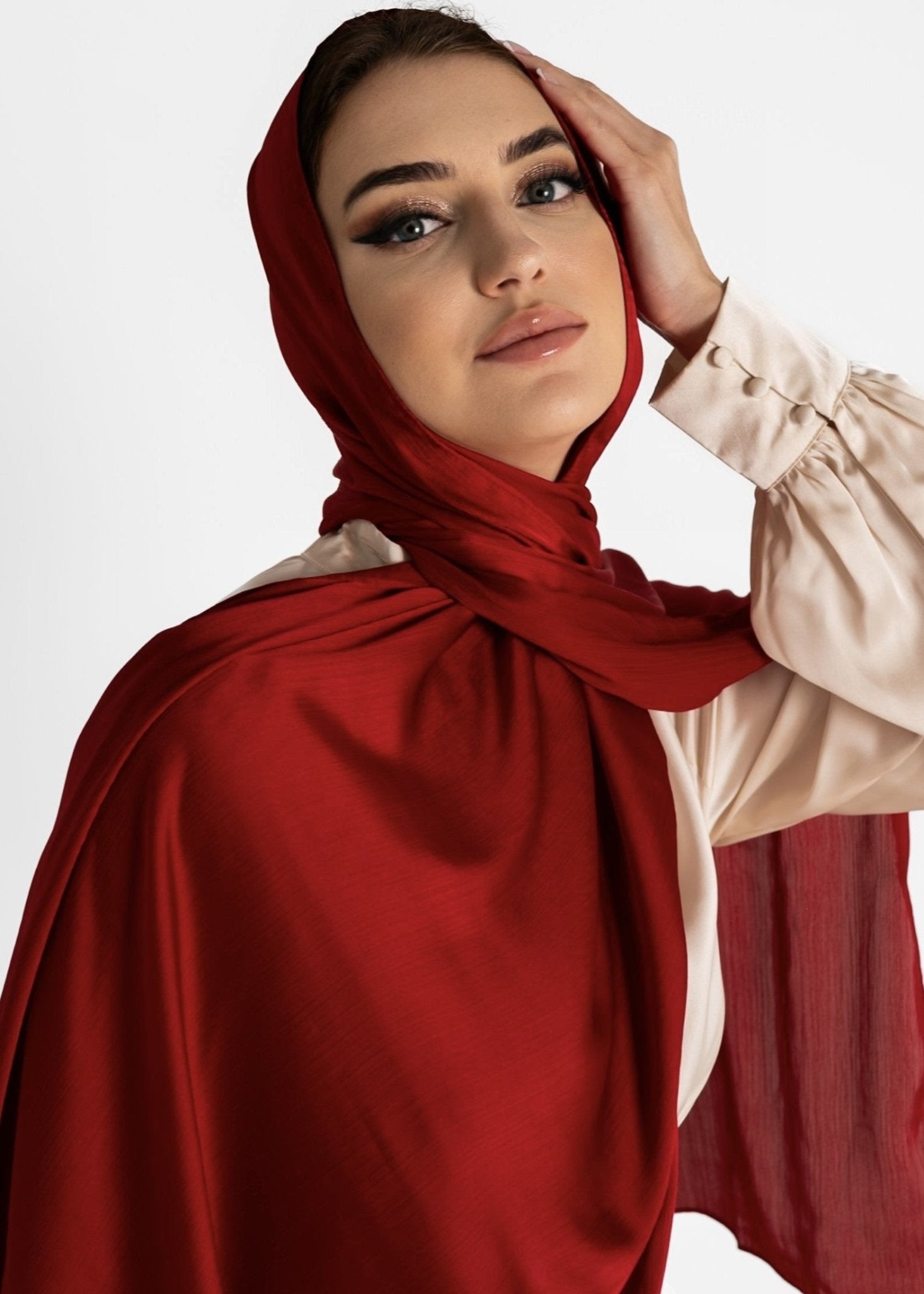 Premuim Crinkle Satin Hijab | Ruby Red - MOLLTE