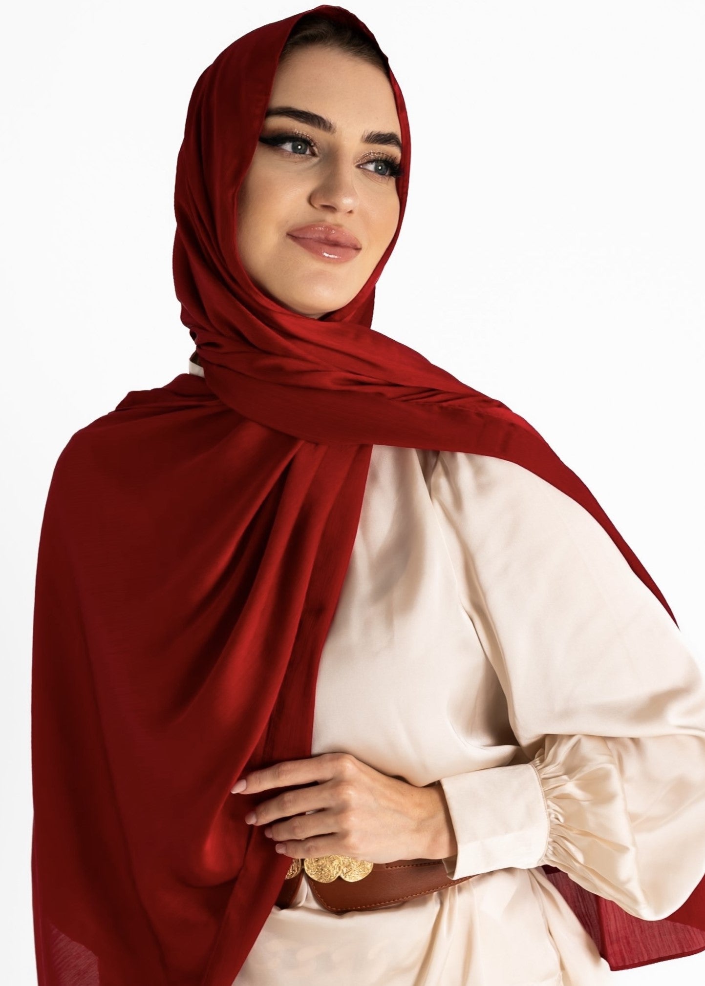 Premuim Crinkle Satin Hijab | Ruby Red - MOLLTE